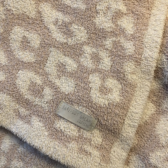 Barefoot Dreams CozyChic® Barefoot in the Wild® Throw